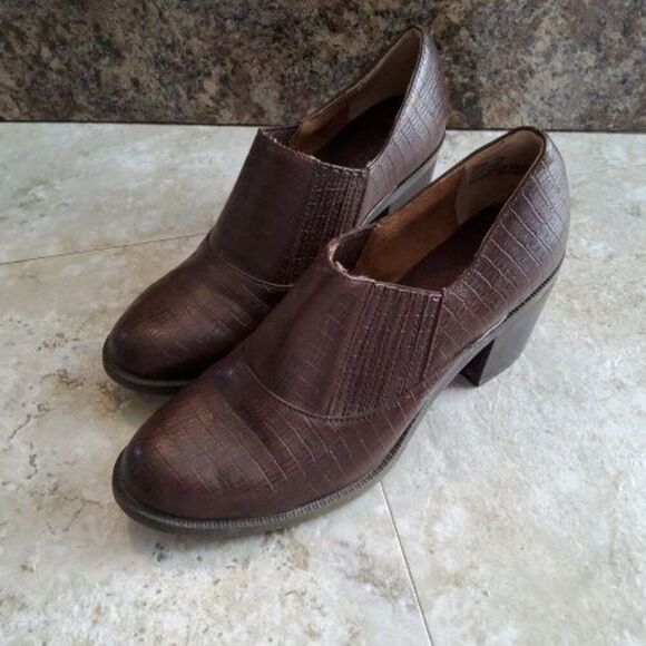 Relativity booties - Picture 1 of 9